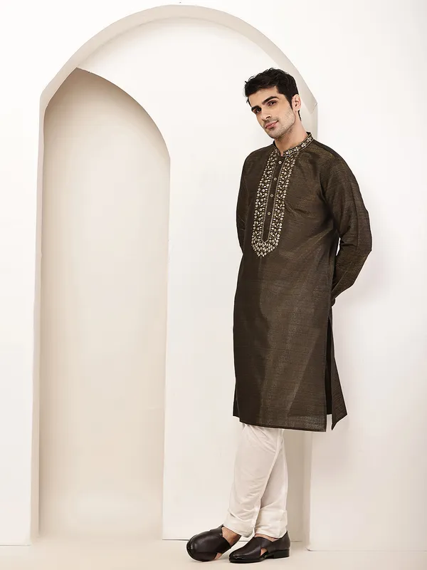 Green_Viscose_Silk_Zari-Work_Straight_Kurta_For_Men