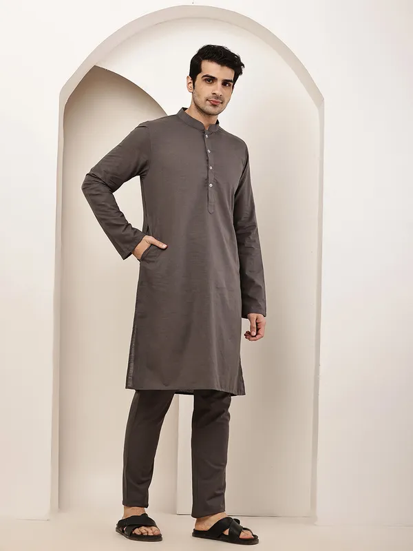 Grey_Straight_Viscose_Silk_Kurta_For_Men