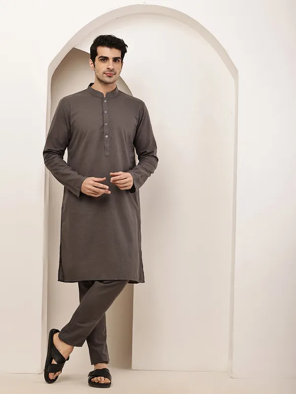 Grey_Straight_Viscose_Silk_Kurta_For_Men