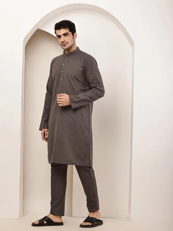 Grey_Straight_Viscose_Silk_Kurta_For_Men
