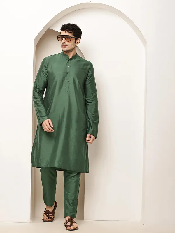 Green_Straight_Viscose_Silk_Kurta_For_Men
