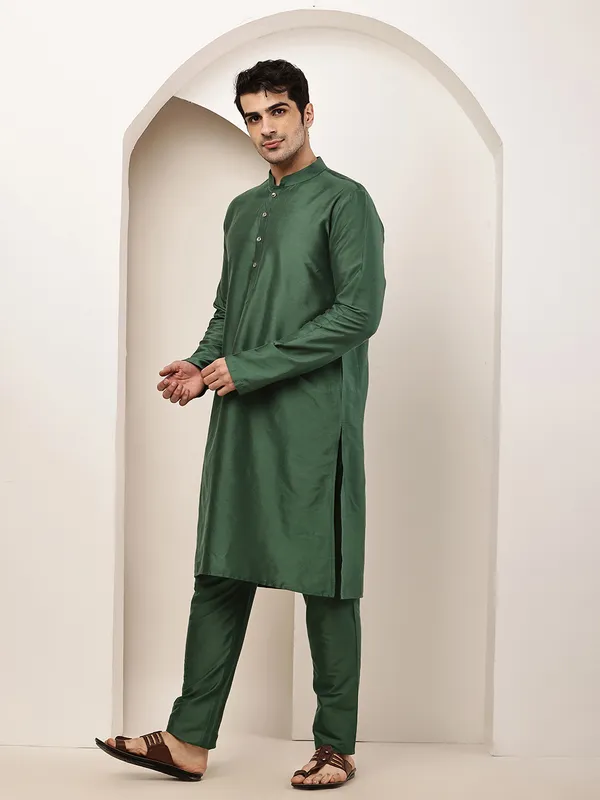 Green_Straight_Viscose_Silk_Kurta_For_Men