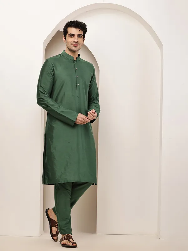 Green_Straight_Viscose_Silk_Kurta_For_Men