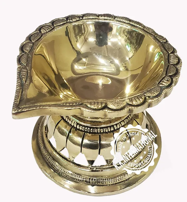 Pure_Brass_Traditional_Decorative_Diya_For_Home_Decor_|_Handcrafted_Oil_Lamp_|_Festival_Gift_Item
