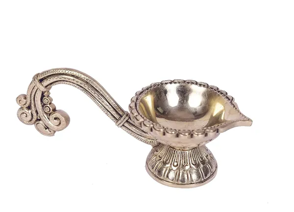 Brass_Handle_Diya_Oil_Lamp_Temple_Decor_And_Home_Decorative