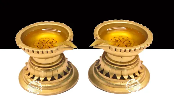 Brass_Akhand_Diya_Pair_|_Small_Size_|_Handmade