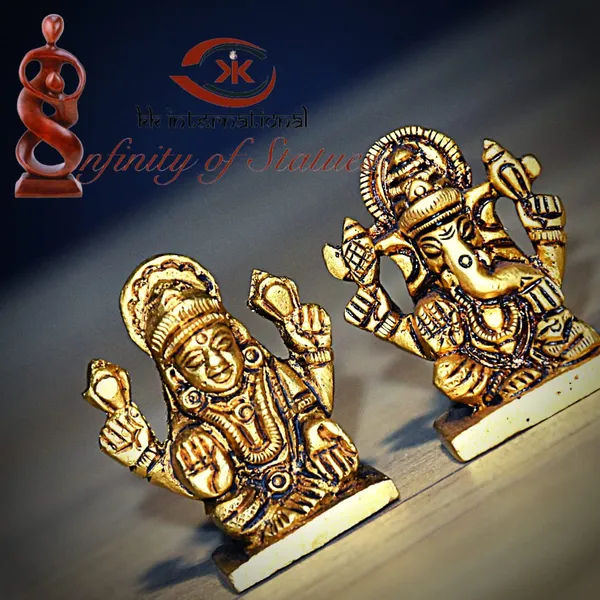 Portable_Laxmi_Ganesh_Idol_–_Brass_Finish_For_Car_&_Gifting_(3_CM,_140_G)