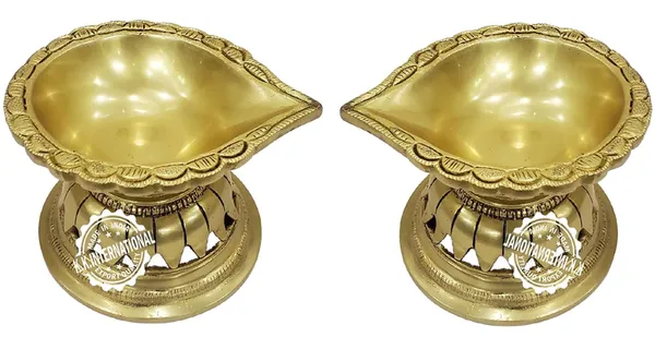 Brass_Diya_For_Living_Room_Office_Antique_Decorative_Gifts_(Pack_Of_2)