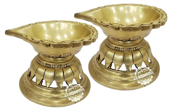 Brass_Diya_For_Living_Room_Office_Antique_Decorative_Gifts_(Pack_Of_2)