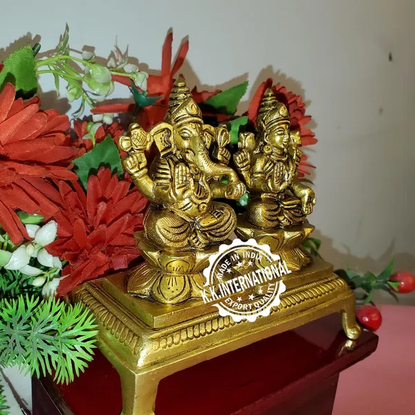 Brass_Laxmi_Ganesh_Idol_Pair,_Standard,_Weight_-_Antique_Yellow,_2_Piece_For_Gifting_&_Home_Decor