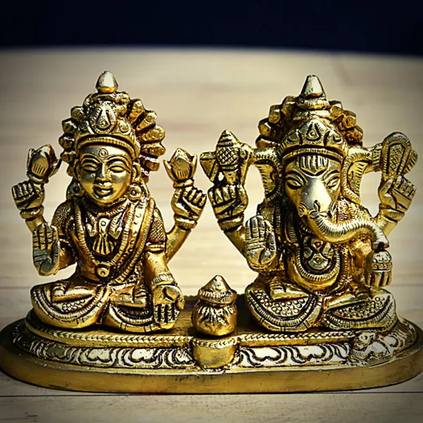 Laxmi_Ganesh_Brass_Statue,_Gold-Toned,_8_Cm_Height