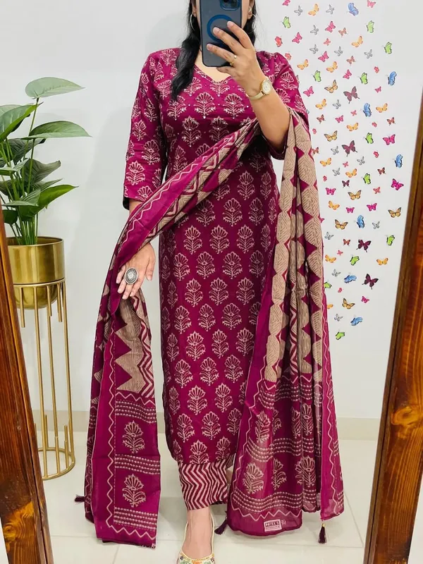 Wine_Block_Print_Kurta_Set_with_Dupatta