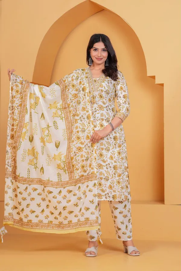 Women's_Printed_Kurta_Pant_Dupatta_Set