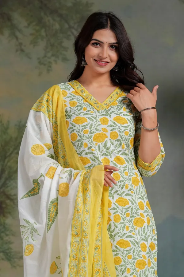 Women's_Printed_Kurta_Pant_Dupatta_Set