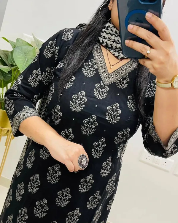 Black_&_White_Floral_Print_Kurta_Set_with_Dupatta