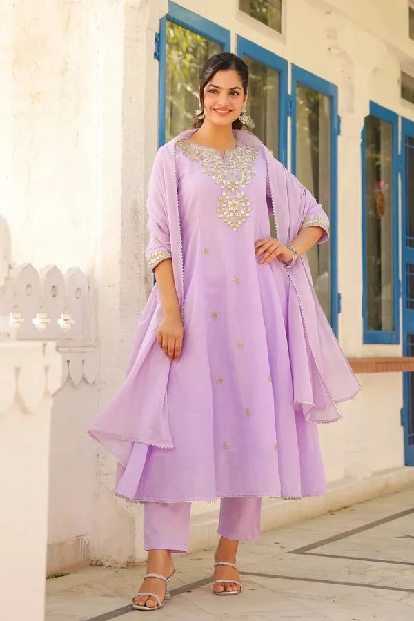 Lavender_Mulmul_Gota_Patti_&_Zari_Embroidered_Anarkali_Set