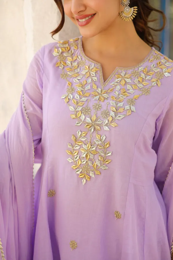 Lavender_Mulmul_Gota_Patti_&_Zari_Embroidered_Anarkali_Set