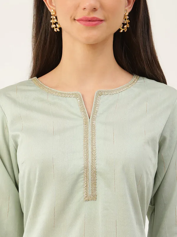 Green_Viscose_Premium_&_Elegant_Kurta_&_Pant_Set_With_Dupatta_For_Women_&_Girls