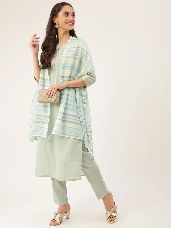 Green_Viscose_Premium_&_Elegant_Kurta_&_Pant_Set_With_Dupatta_For_Women_&_Girls