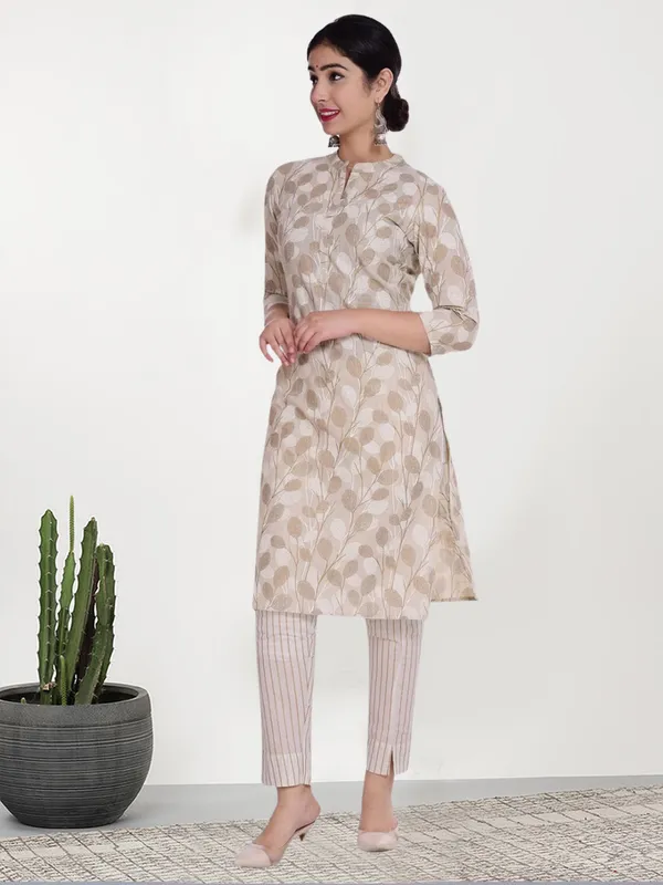 Beige_Cotton_Premium_&_Elegant_Kurta_For_Women_&_Girls