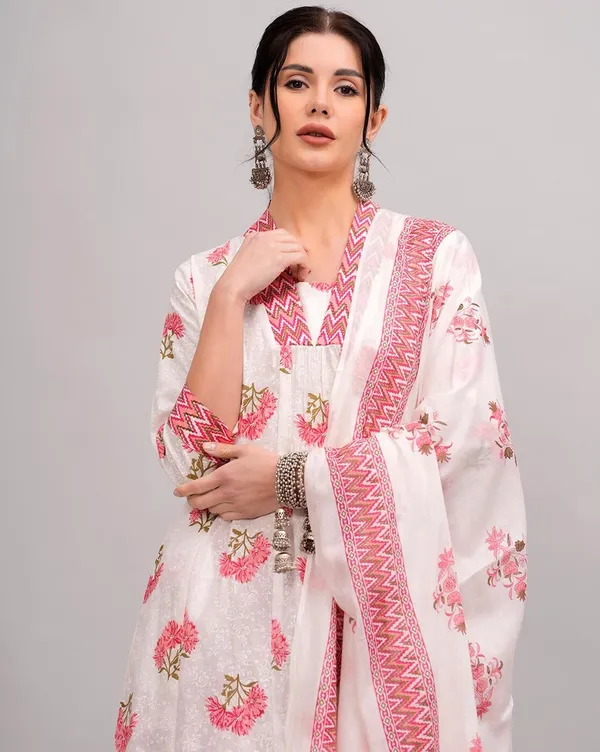 Pink_Cotton_Premium_&_Elegant_Kurta_&_Pant_Set_With_Dupatta_For_Women_&_Girls