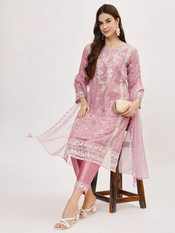 Lilac_Organza_Premium_&_Elegant_Kurta_&_Pant_Set_With_Dupatta_For_Women_&_Girls