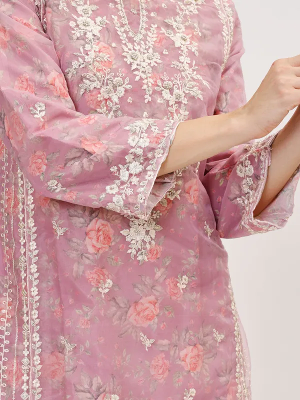 Lilac_Organza_Premium_&_Elegant_Kurta_&_Pant_Set_With_Dupatta_For_Women_&_Girls