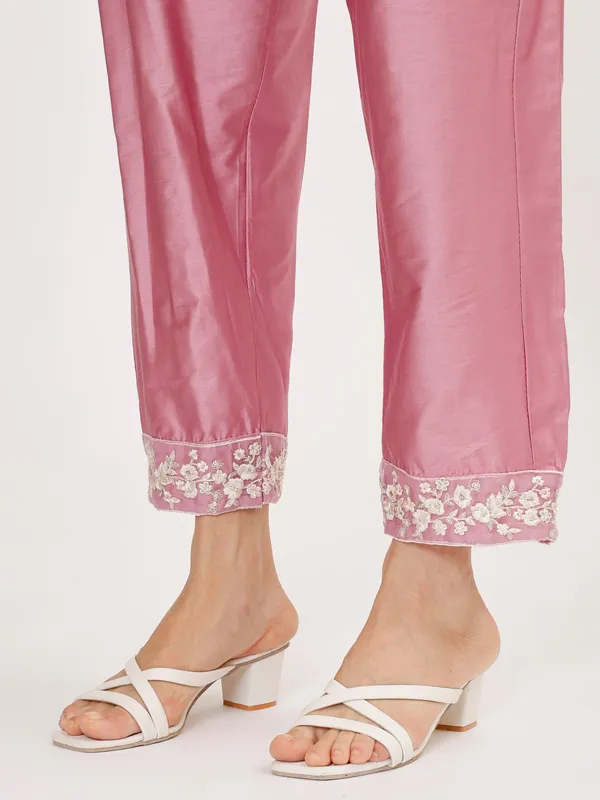 Lilac_Organza_Premium_&_Elegant_Kurta_&_Pant_Set_With_Dupatta_For_Women_&_Girls