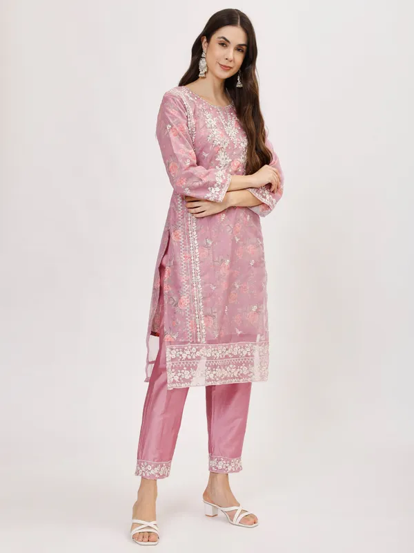 Lilac_Organza_Premium_&_Elegant_Kurta_&_Pant_Set_With_Dupatta_For_Women_&_Girls