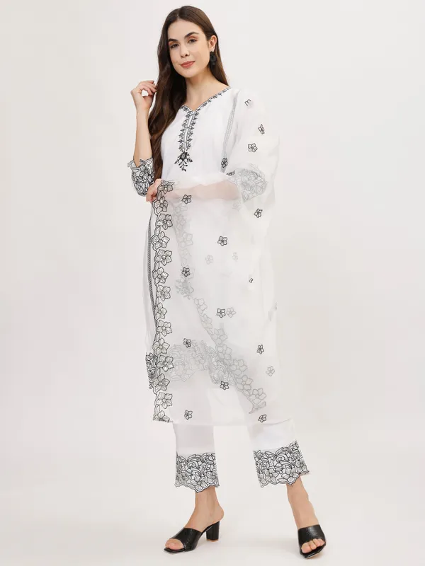 White_Silk_Premium_&_Elegant_Kurta_&_Pant_Set_With_Dupatta_For_Women_&_Girls