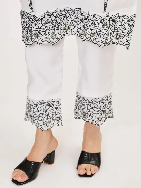 White_Silk_Premium_&_Elegant_Kurta_&_Pant_Set_With_Dupatta_For_Women_&_Girls