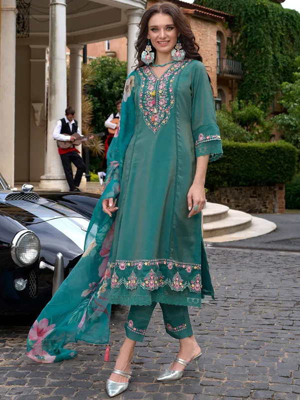 Turquoise_Cotton_Premium_&_Elegant_Kurta_&_Pant_Set_With_Dupatta_For_Women_&_Girls