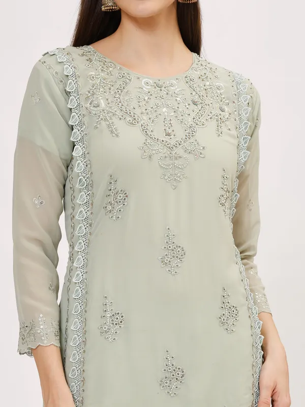 Green_Cotton_Premium_&_Elegant_Kurta_&_Pant_Set_With_Dupatta_For_Women_&_Girls