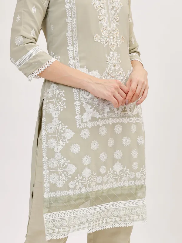 Green_Cotton_Premium_&_Elegant_Kurta_&_Pant_Set_With_Dupatta_For_Women_&_Girls
