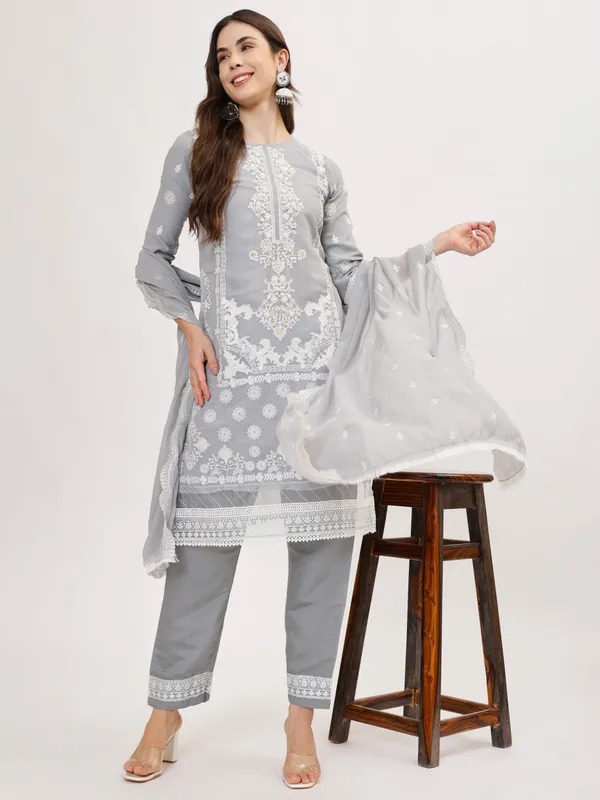 Grey_Cotton_Premium_&_Elegant_Kurta_&_Pant_Set_With_Dupatta_For_Women_&_Girls