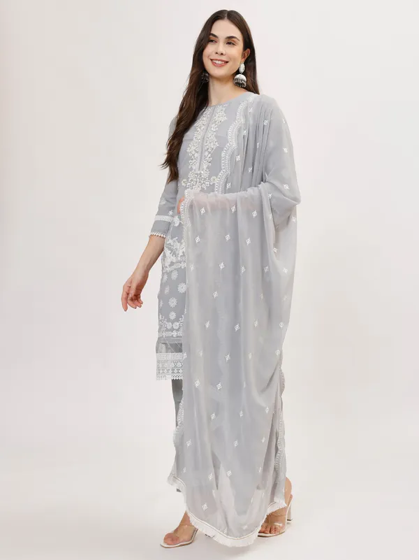 Grey_Cotton_Premium_&_Elegant_Kurta_&_Pant_Set_With_Dupatta_For_Women_&_Girls