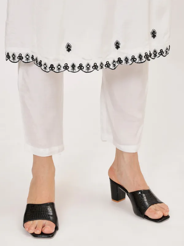 White_Cotton_Premium_&_Elegant_Kurta_&_Pant_Set_With_Dupatta_For_Women_&_Girls