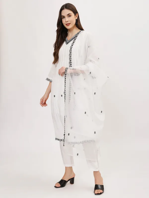 White_Cotton_Premium_&_Elegant_Kurta_&_Pant_Set_With_Dupatta_For_Women_&_Girls