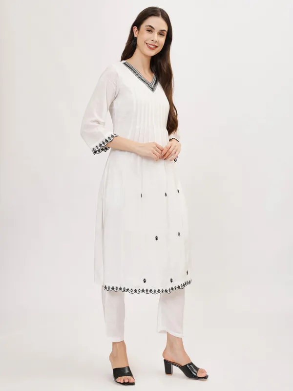 White_Cotton_Premium_&_Elegant_Kurta_&_Pant_Set_With_Dupatta_For_Women_&_Girls