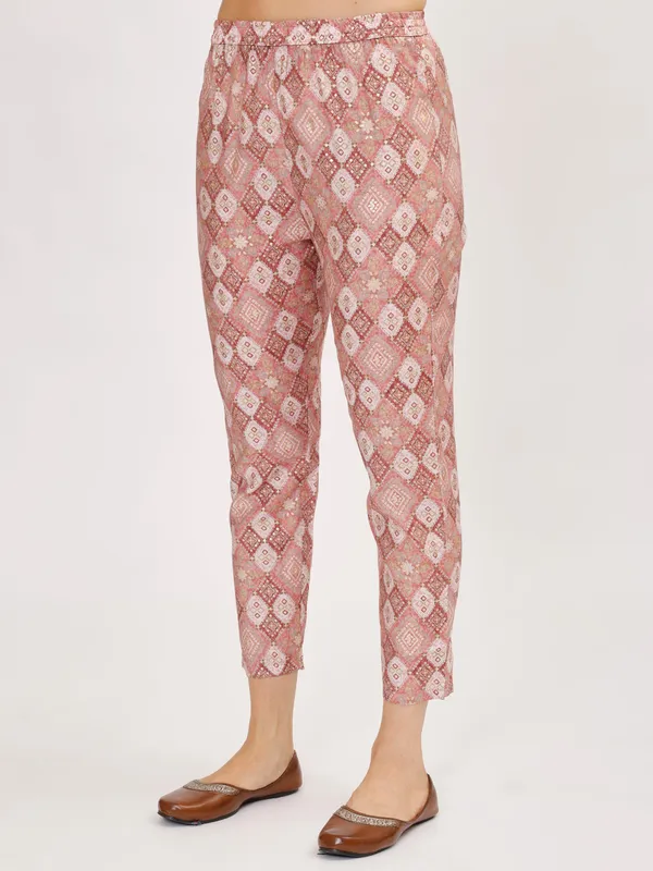 Pink_Cotton_Premium_&_Elegant_Kurta_&_Pant_Set_With_Dupatta_For_Women_&_Girls
