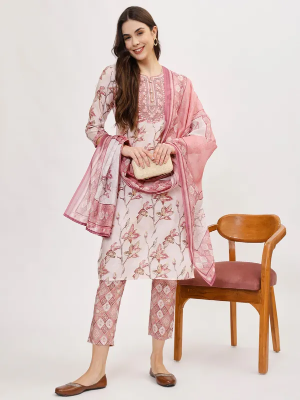Pink_Cotton_Premium_&_Elegant_Kurta_&_Pant_Set_With_Dupatta_For_Women_&_Girls
