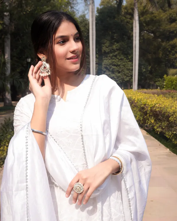 White_Cotton_Premium_&_Elegant_Kurta_&_Dupatta_Set_For_Women_&_Girls