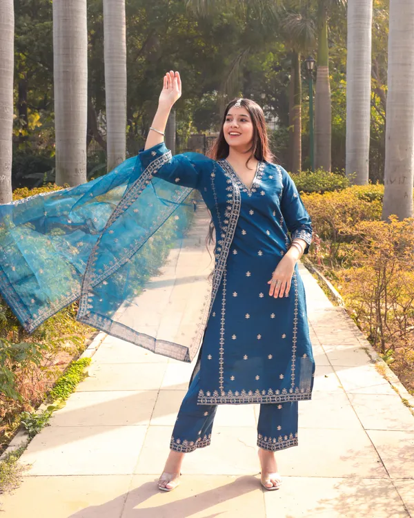 Blue_Viscose_Premium_&_Elegant_Kurta_,_Dupatta_Pant_For_Women_&_Girls