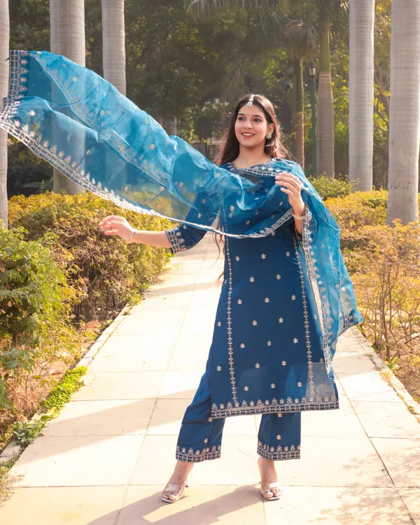 Blue_Viscose_Premium_&_Elegant_Kurta_,_Dupatta_Pant_For_Women_&_Girls