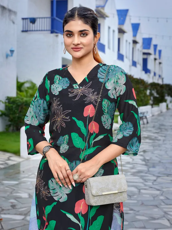Multicolor_Viscose_Premium_&_Elegant_Kurta_&_Pant_Set_For_Women_&_Girls