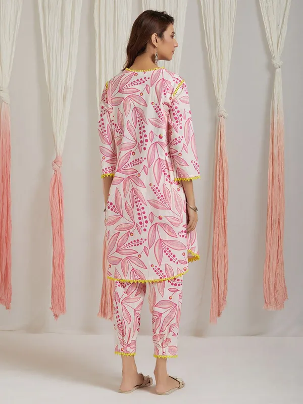 Pink_Cotton_Premium_&_Elegant_Kurta_&_Pant_Set_For_Women_&_Girls