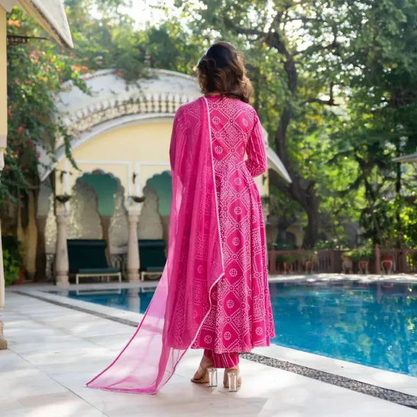 Pink_Cotton_Premium_&_Elegant_Kurta_,_Dupatta_Pant_For_Women_&_Girls