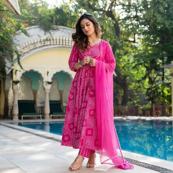 Pink_Cotton_Premium_&_Elegant_Kurta_,_Dupatta_Pant_For_Women_&_Girls