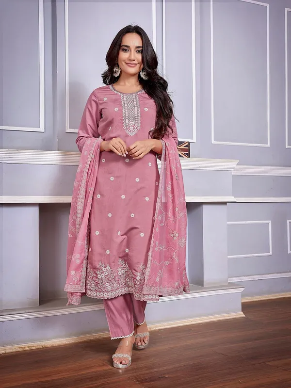 Pink_Chanderi_Premium_&_Elegant_Kurta_,_Dupatta_Pant_For_Women_&_Girls