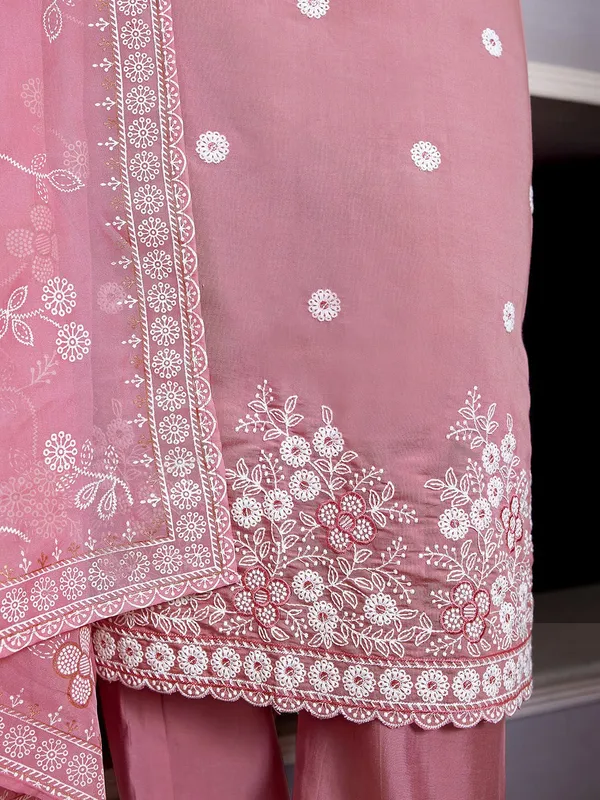 Pink_Chanderi_Premium_&_Elegant_Kurta_,_Dupatta_Pant_For_Women_&_Girls